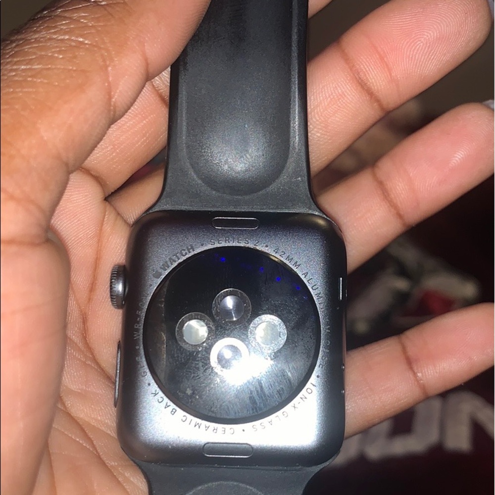 Apple Watch - image 2